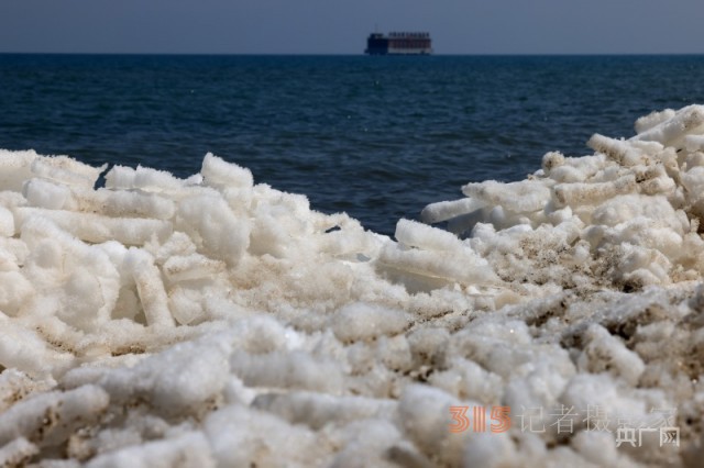 碧波蕩漾 青海湖迎來(lái)開湖季