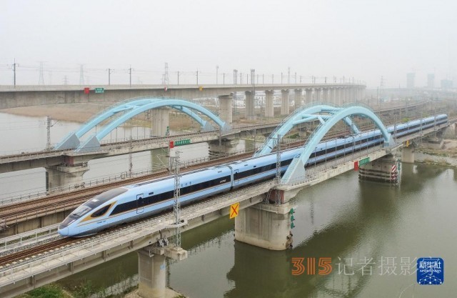 全國鐵路4月8日起實行新的列車運行圖