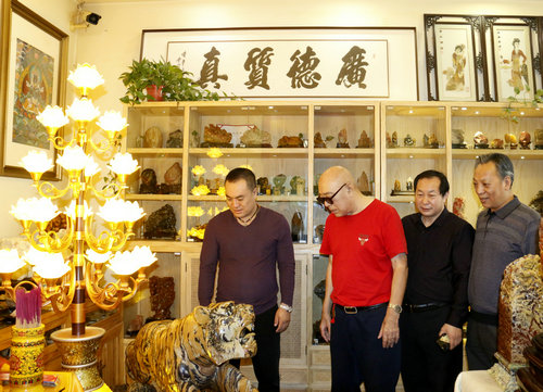 沙僧扮演者劉大剛一行走進巴林石文化藝術(shù)館（籌）交流