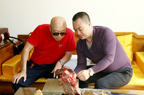 沙僧扮演者劉大剛一行走進巴林石文化藝術(shù)館（籌）交流