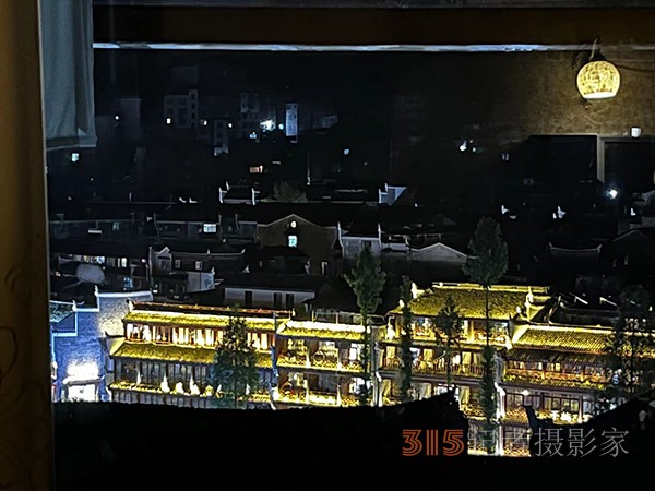胡玉飛手機(jī)拍圖——鳳凰古城夜景