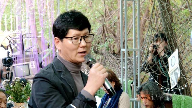 藍(lán)色老虎之聲：詩(shī)人藝術(shù)家紀(jì)念于貞志朗誦會(huì)在京舉辦