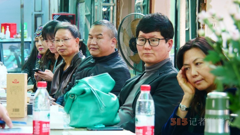 藍(lán)色老虎之聲：詩(shī)人藝術(shù)家紀(jì)念于貞志朗誦會(huì)在京舉辦