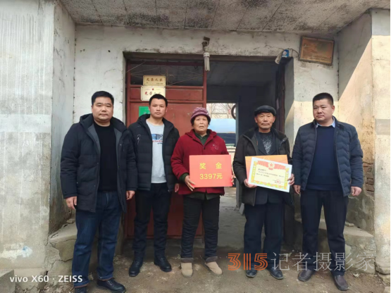 奉獻(xiàn)軍營終不悔 轉(zhuǎn)業(yè)回鄉(xiāng)立新功——記退役軍人陳召斌