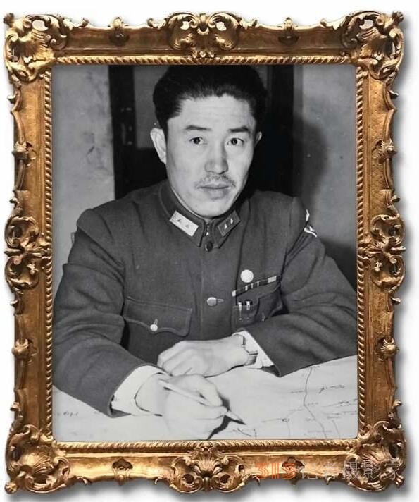 軍旅書(shū)法家王成志同志應(yīng)囑為抗戰(zhàn)名將鄭洞國(guó)學(xué)校題寫(xiě)教學(xué)樓名