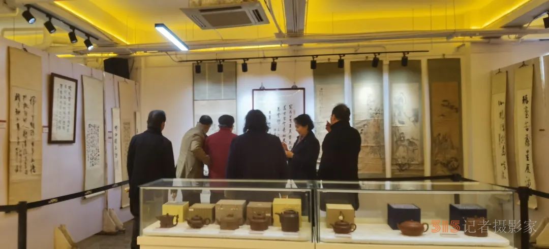 迎新年＂愿景共享＂中美聯(lián)合藝術(shù)交流展在上海中國書法院北外灘藝術(shù)館開展