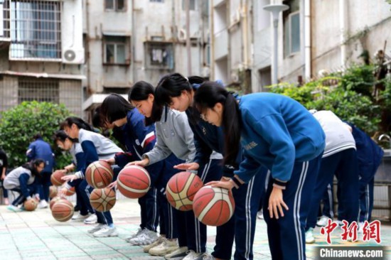 體育中考調(diào)整耐力項目，青少年“陽康”后如何鍛煉？