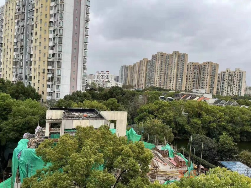 3?15在行動｜上海普陀區(qū)梅川路祥和名邸250號違建難整改，施工噪音又?jǐn)_民