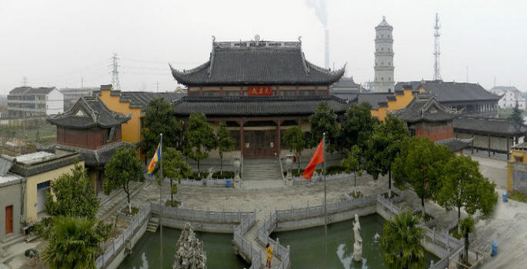 江蘇常州萬(wàn)佛禪寺隨學(xué)大和尚，愛(ài)國(guó)愛(ài)教、踐行人間佛教思想