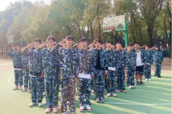 柴時鐘：校長教育思想對學校的發(fā)展至關(guān)重要