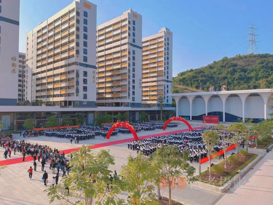 柴時鐘：校長教育思想對學校的發(fā)展至關(guān)重要