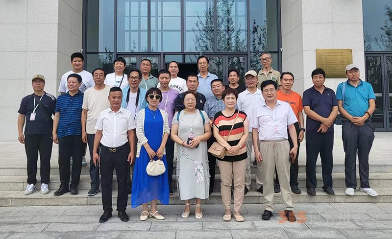 “肝膽相照”正念杯中國文藝名家文學書畫攝影青州采風創(chuàng)作論壇暨頒獎活動成功舉辦