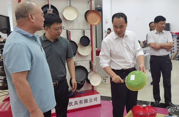 平頂山市：數(shù)字經(jīng)濟(jì)大放異彩 產(chǎn)業(yè)發(fā)展鷹擊長(zhǎng)空