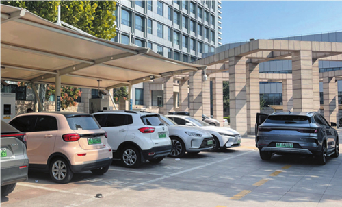 充電爭奪戰(zhàn) 十一期間新能源汽車充電調(diào)查