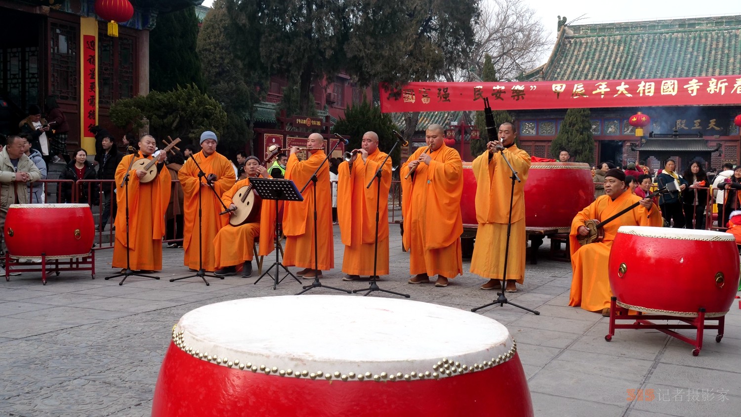 開封大相國(guó)寺:龍年初一梵音古樂慶新春
