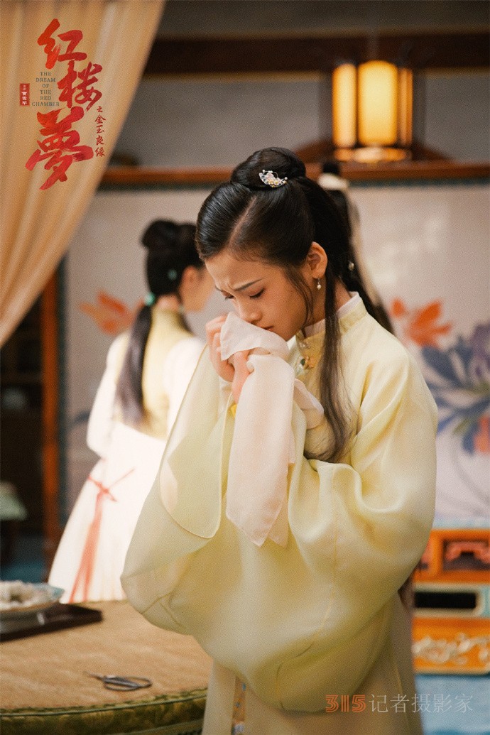 《紅樓夢之金玉良緣》導(dǎo)演胡玫回應(yīng)電影片名爭議