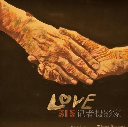張耀偉率華人藝術(shù)家團隊在紐約國際藝術(shù)博覽會艷驚全場