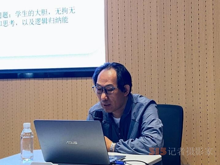 思維點撥促成長 妙筆生花文采揚——靳新國院長蒞臨永嘉中學附屬中學指導