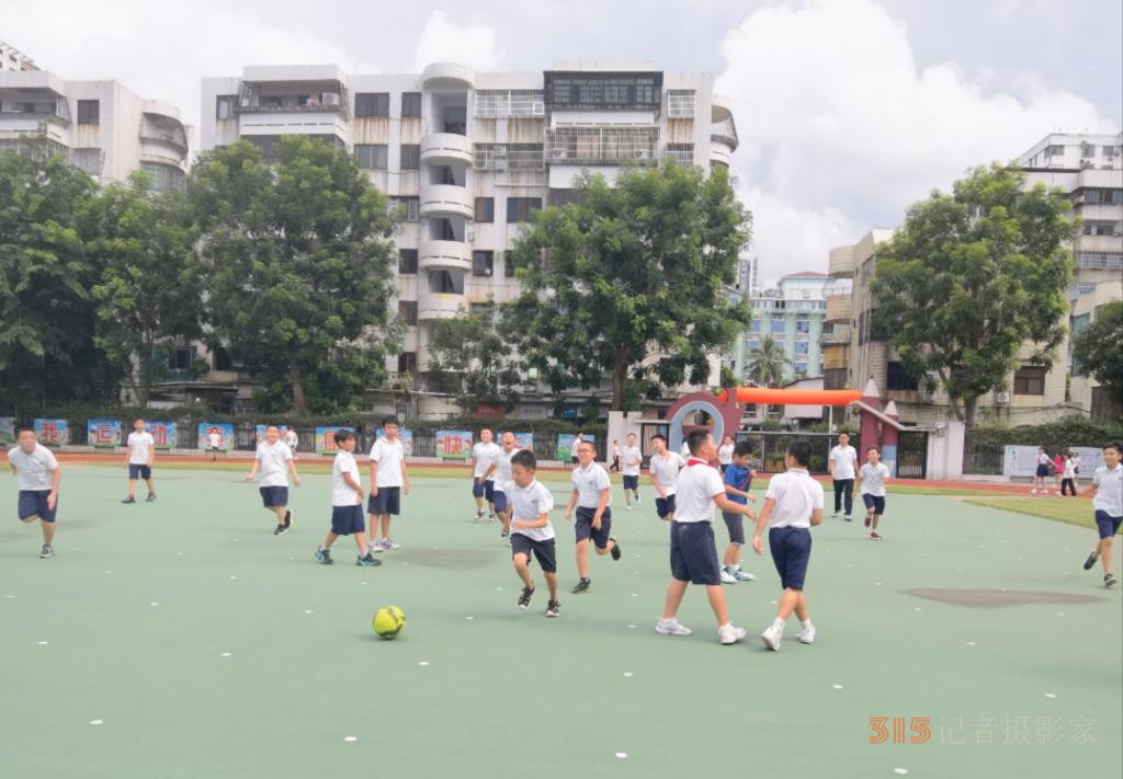 新起點(diǎn)，夢(mèng)想啟動(dòng)：全國(guó)多地中小學(xué)迎來開學(xué)