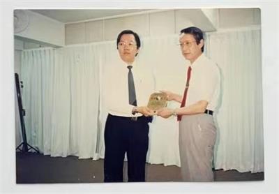 邵偉華--中國殿堂級(jí)易壇泰斗 寫在邵偉華逝世五周年之際