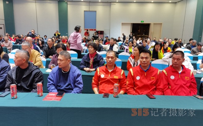  “泉韻濟南”全國氣排球邀請賽暨中國職工氣排球錦標賽（濟南站）盛大開幕