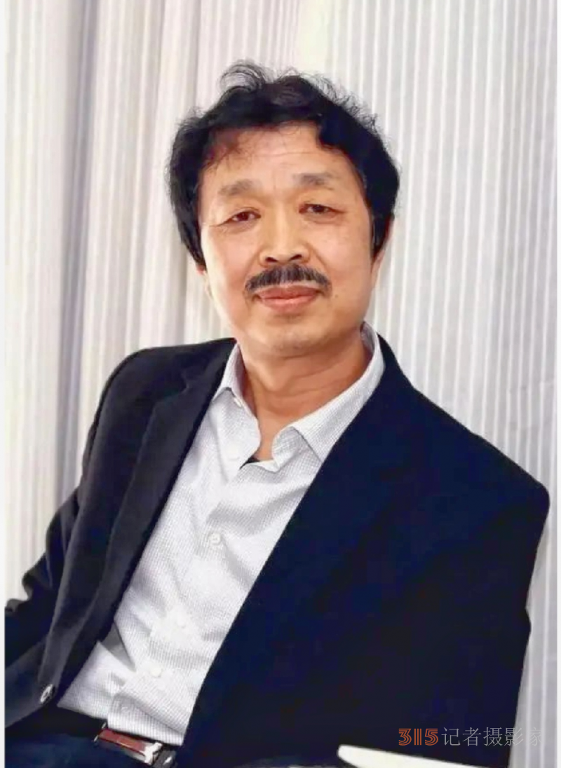 “如果時代被看見”三人畫展在濟(jì)南啟幕，共繪時代藝術(shù)長卷