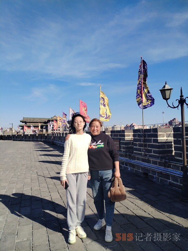 春分時(shí)節(jié)明城墻樂游賞梅