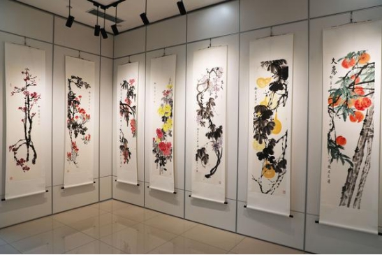 “墨潤(rùn)鵲華”書(shū)畫(huà)藝術(shù)展在濟(jì)南開(kāi)幕 搭建南北文化交流新平臺(tái)
