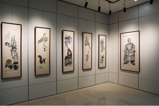 “墨潤(rùn)鵲華”書(shū)畫(huà)藝術(shù)展在濟(jì)南開(kāi)幕 搭建南北文化交流新平臺(tái)