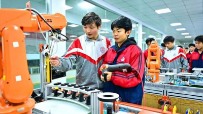 職校生：畢業(yè)后，這樣成為“能工巧匠”……