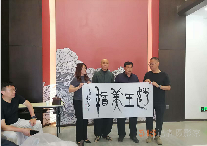 “品讀千年古都，放歌趙王集團(tuán)” 中國(guó)文藝名家走進(jìn)河北邯鄲采風(fēng)系列活動(dòng)成功舉辦