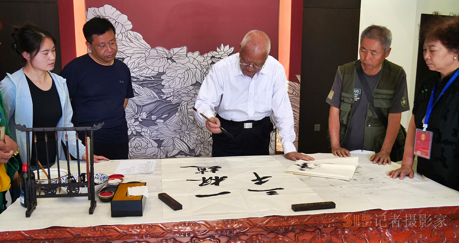 “品讀千年古都，放歌趙王集團(tuán)” 中國(guó)文藝名家走進(jìn)河北邯鄲采風(fēng)系列活動(dòng)成功舉辦
