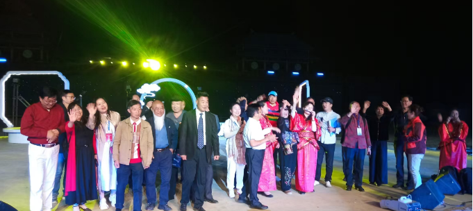 “品讀千年古都，放歌趙王集團(tuán)” 中國(guó)文藝名家走進(jìn)河北邯鄲采風(fēng)系列活動(dòng)成功舉辦