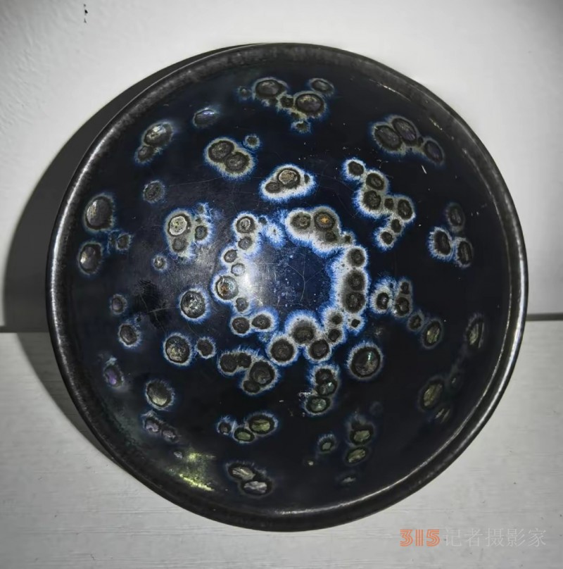 杭州二百大古玩市場驚現(xiàn)稀世奇珍， 填補我國重要收藏空白