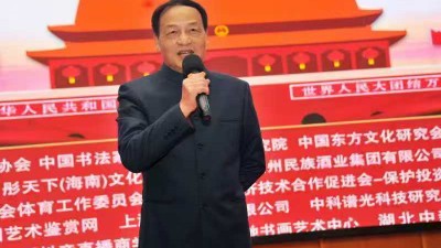 祝天華與他的國家軍地書畫院不斷創(chuàng)新發(fā)展推動軍地書畫前行